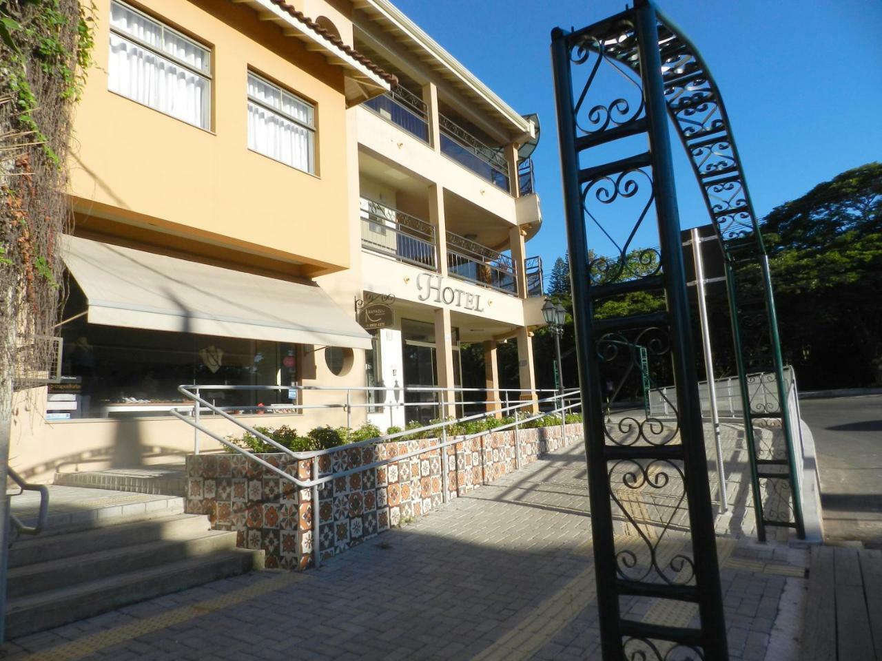 Holambra Garden Hotel Eksteriør billede The entrance to the hotel